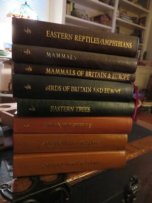 8 total Roger Tory Peterson books mammals reptiles birds trees shells seashore - Image 1 of 4