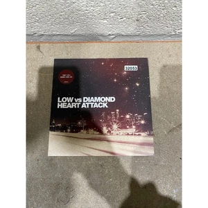 Low vs Diamond - Heart Attack & Stand Up 2007 Rock Double Vinyl Set 7" LP Record - Picture 1 of 8