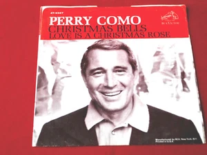 PICTURE SLEEVE~ PERRY COMO~ CHRISTMAS BELLS~ NEAR MINT~ RARE~ LOVE IS A - Imagen 1 de 2