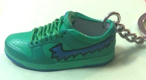 Nuevo Mini 3D SB DUNK Grateful Dead Verde Chispa Zapatillas Zapatillas Llavero Pintado a Mano - Imagen 1 de 7