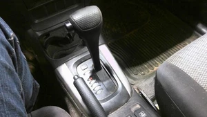 RAV 4     2005 Transmission Shift 296769 - Bild 1 von 9