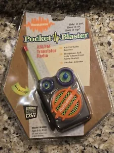 Radio AM/FM Transistor Portátil Nickelodeon Pocket Blaster N4000 De Colección RARO NUEVO - Imagen 1 de 5