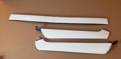 Juego de molduras de parabrisas Chrysler Crossfire 2004-2008 blanco OEM 04 05 06 07 08  Foto 1 de 4