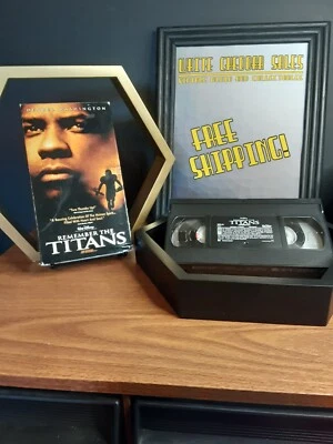 Remember the Titans - VHS 2001 - Denzel Washington - Free Shipping! B2G1 Free!!! - Image 1 of 4