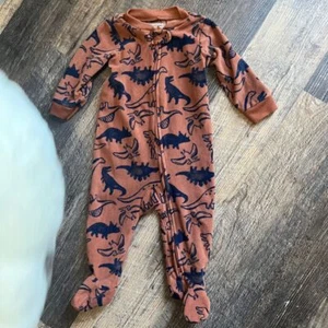 Kuscheliger Schlafanzug mit Dinosauriermuster und Fuß Baby Kleinkind Reißverschluss Strampler braun marine - Bild 1 von 4