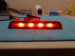 TOYOTA YARIS HATCHBACK 12 13 14 3RD CENTER THIRD BRAKE STOP LIGHT - Picture 1 of 5