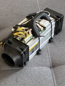 Bitmain Antminer S9, BraiinsOS bis 15Th/s WLAN und Netzteil Bitcoin Miner - Bild 1 von 7