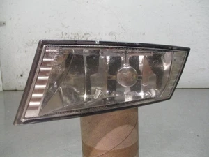 2001-2002 KIA Optima Driver Side Left Fog Lamp (Bumper Mounted) OEM-922013C000 - Picture 1 of 8