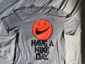 Camiseta Nike "Have a Nike Day" Mediana $95 - Imagen 1 de 3