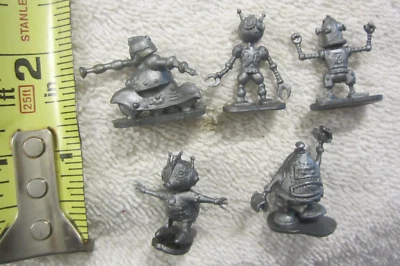 5 lot,1960s VTG LP Space toy alien robot spaceman lunar H.K mini action figures - Image 1 of 4