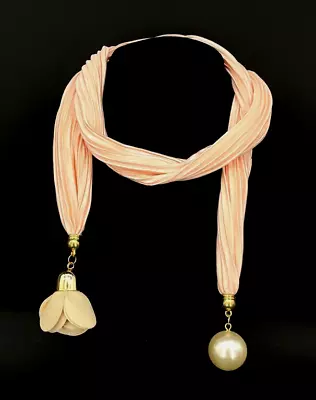 SCHALSCHMUCK GOLDFARBEN MIT PERLENIMITAT SCHMUCKJAGD - Bild 1 von 4