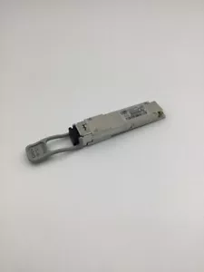 Neu Cisco QSFP-40/100-SRBD 100GE/40GE BASE-SR-BiDi LC QSFP Transceiver Hologramm - Bild 1 von 2