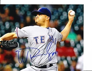 TEXAS RANGERS WANDY RODRIGUEZ SIGNED 8X10 - Picture 1 of 1