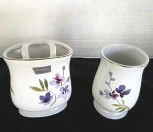 Zahnbürstenhalter und Becher Set Porzellan Lila Blumen Croscill Home - Bild 1 von 17