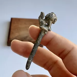 J15 ANCIENT tin stick with lion decoration. Qing DYNASTY 清代供养护法狮 61mm - Picture 1 of 6