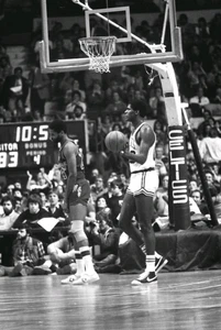 Robert Parish Original 35mm Slide Dec 9 1981 Boston Celtics VS New Jersey - Picture 1 of 2