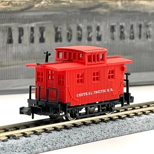 Bachmann Central Pacific Railroad Old Time Wood Bobber Caboose N Scale - Picture 1 of 10