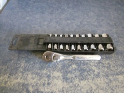 11 PC CRAFTSMAN RATCHET AND SOCKETS 1/4" DRIVE - Image 1 of 4