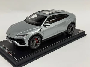1/18 MR Collection Lamborghini Urus in Silver 2020 Owner Edition MRF102 - Picture 1 of 7