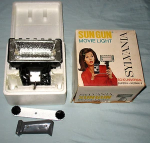 Vintage Sylvania Camera Movie Light Sun Gun In Original Box SG-10 220V 1000W - Picture 1 of 3