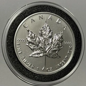 1994 Canadian Maple Leaf 🍁 Collector Rare Coin 1 Troy Oz .999 Fine Silver Round - Picture 1 of 17