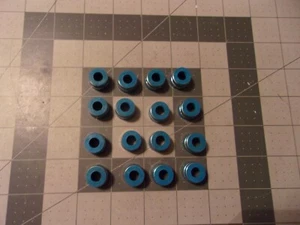 US Seal-Eok VS-325V (16) Valve Stem Seals 8MM x .50" GM 2.8L 3.0L - Bild 1 von 5