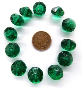 12 Green Facetted Vaseline African Trade Beads L1629 - Picture 1 of 1
