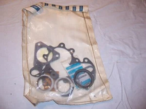1986 Chevy 6.2 Diesel Engine Overhaul Gasket Kit NOS - Picture 1 of 3