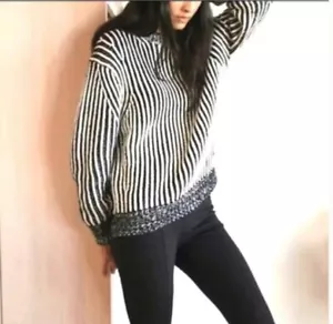 Elizabeth And James Striped Sweater Size M Black White Contrast Knit Pullover - Picture 1 of 9