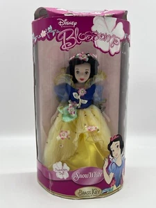 2006 Chiave Ottone Collezionismo Biancaneve Bambola Porcellana Principesse Disney Vintage - Foto 1 di 8