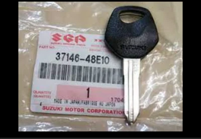 Suzuki Boulevard M90 CA 2009 llave en blanco nuevo OEM 37146-48E10 Foto 1 de 4