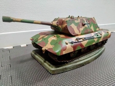 Carro armato prototipo pesante Tamiya 1/35 E-100 esercito tedesco costruito e... - Immagine 1 di 4