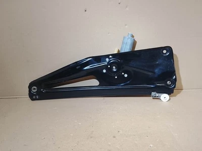 Range Rover L322 3.6 right rear door electric window regulator motor CVH000041 - Image 1 of 4