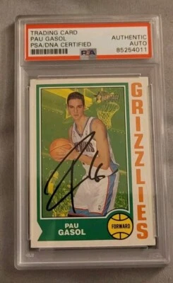 Tarjeta de novato de baloncesto Topps Heritage 2002 firmada por Pau Gasol IP automática losa PSA RC Foto 1 de 3