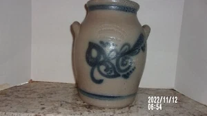 VINTAGE STONEWARE CROCK, 10"H, BY CEDAR SWAMP STONEWARE CO. MIDDLEBOROUGH, MA - Picture 1 of 6