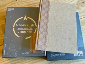 CSB Apologetics Study Bible 2018  - Picture 1 of 14