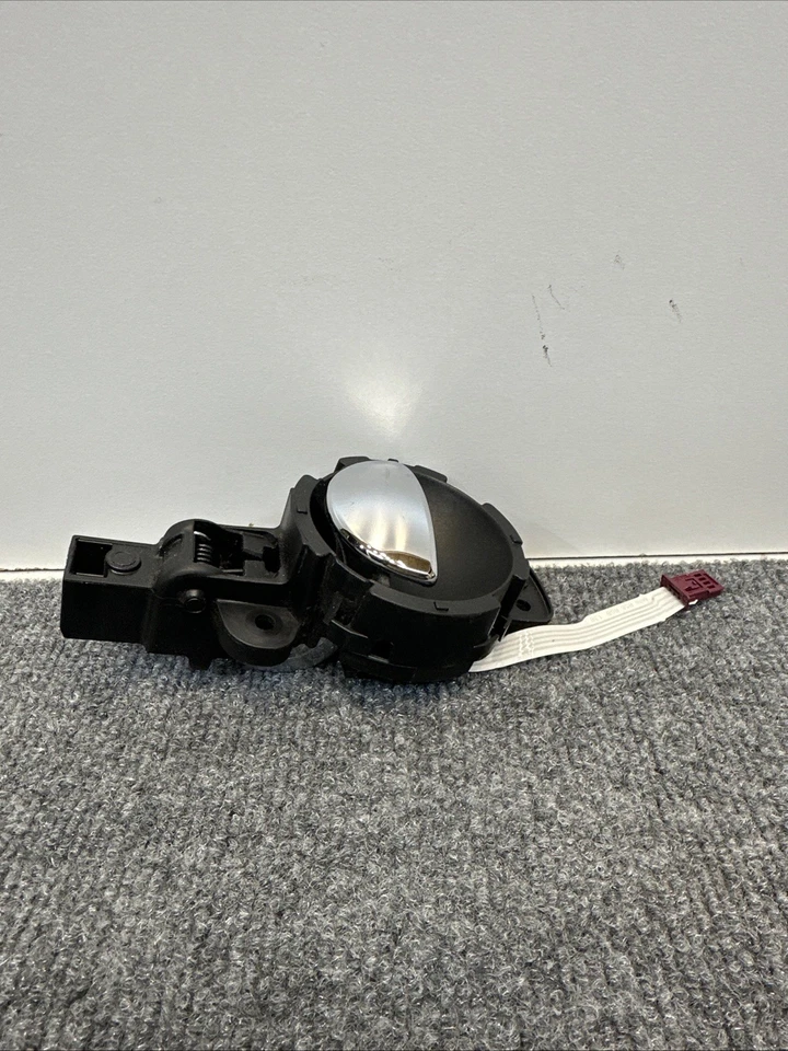 Manija de puerta lateral derecho del pasajero Mini Cooper R56 2007-2013 OEM 2 753 718-05 Foto 1 de 4