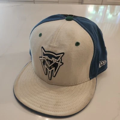 MINNESOTA TIMBERWOLVES (NEW ERA) FITTED HAT 7 3/8 vintage  59FIFTY  - Image 1 of 4