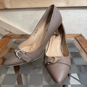 Bella Luna Damenschuhe Größe 8,5 Pfennigabsatz-Pumps Schnalle spitz zulaufend elegant - Bild 1 von 9