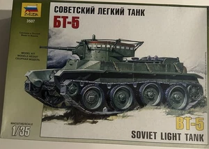Zveda 3507 BT-5 Soviet Light Tank 1/35 - Picture 1 of 1