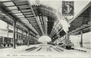 CPA - LYON  - Intérieur de la Gare des Brotteaux. - Picture 1 of 1