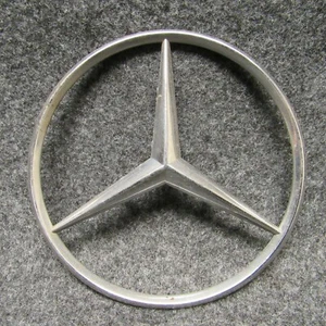 1986-1995 Mercedes 420 SEL Trunk Deck Lid Center Emblem 126 758 0158 OEM 62133 - Picture 1 of 5