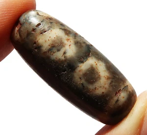 Amulette du Tibet - Dzi usé à 4 yeux - 4 Bodhisattvas - Bloodspot Dzi Bead - Imagen 1 de 7