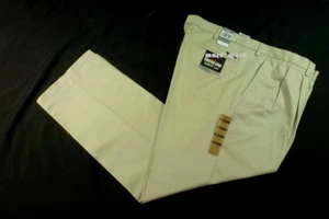 $60 Levis DOCKERS Classic Fit Pants 42x32 Light Cream khaki wrinkle free easy F - Bild 1 von 5