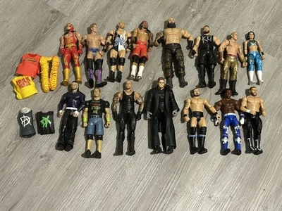 Lote de 15 bonecos de luta livre da WWE  - Imagem 1 de 4