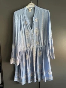 ❤️Lucky & Coco hellblau besticktes Strandkleid, Größe M. - Bild 1 von 3