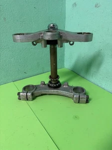 Suzuki RGV 250 RGV250 VJ21 VJ 21 Joche Gabelbrücke Gabelschellen - Bild 1 von 15