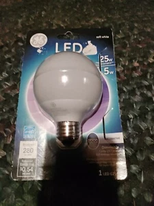 GE LED Dimmable 25w Replacement 4.5w Decorative Bulb Soft White 280 Lumens - Picture 1 of 1