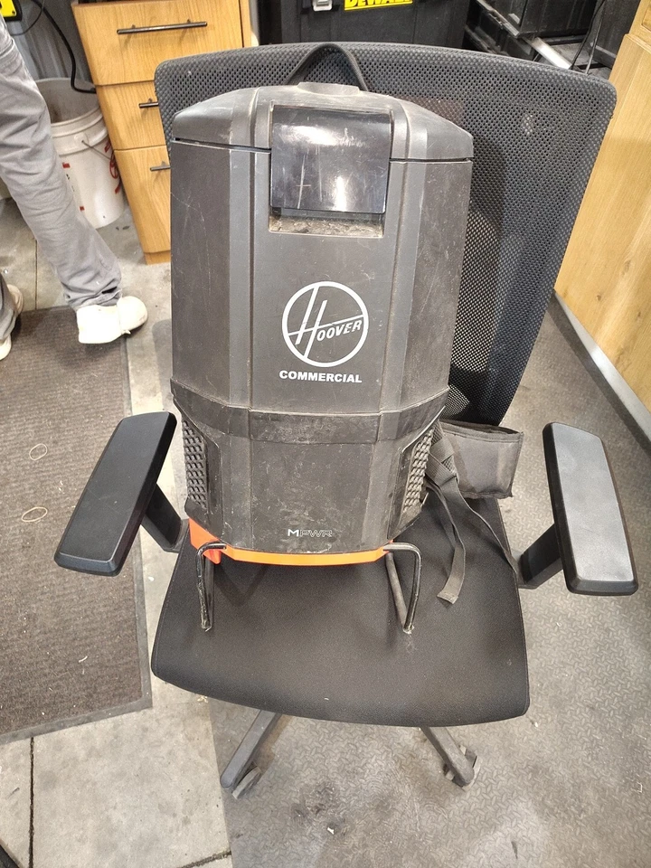 Aspiradora de bote comercial Hoover PORTAPOWER sin accesorios Foto 1 de 1