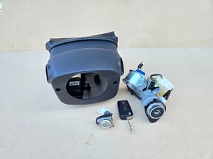 2010-2013 Kia Soul Automatic Ignition Switch Collar Shroud Left Door Lock w/Key - Picture 1 of 7